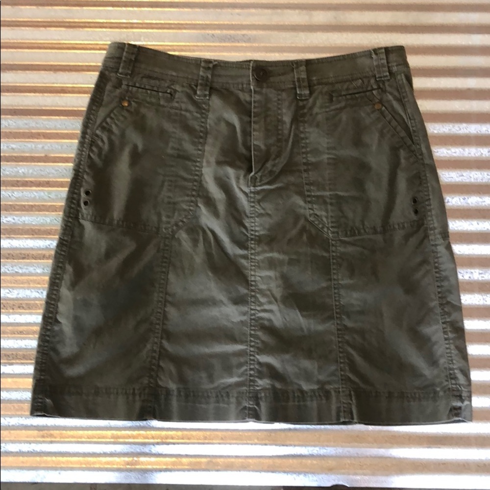 Green skirt